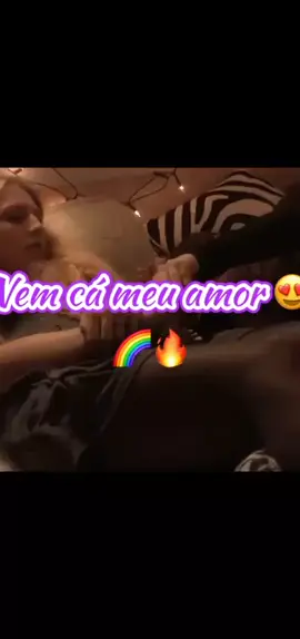 ebony lesbian tongue kiss: adoro essa mulher 😍