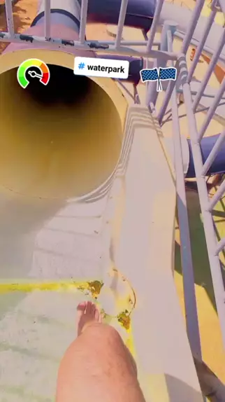 Korean water park voyeur