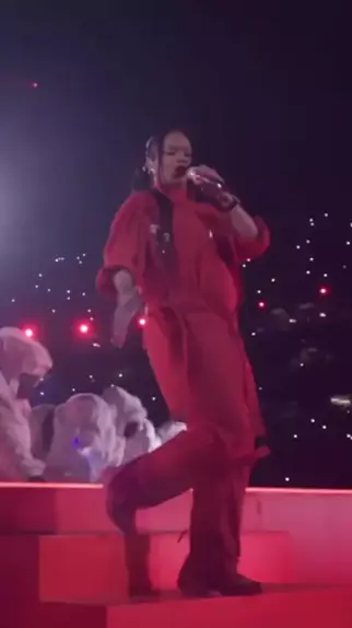 vicky aisha pregnant naked